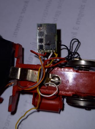 foto van gemonteerde decoder
